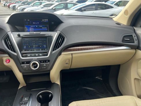 Used 2017 Acura MDX SH-AWD image 16