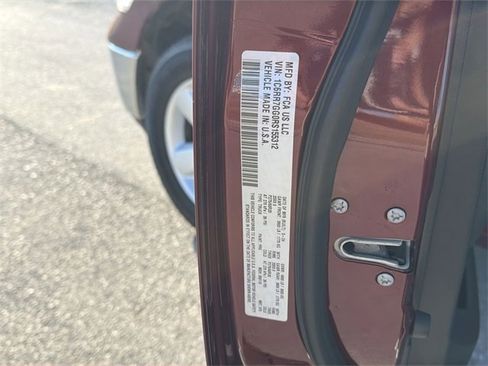 Used 2024 RAM 1500 Classic SLT image 32