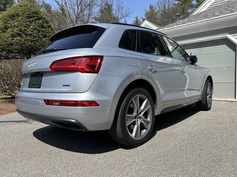 Used 2019 Audi Q5 2.0T Premium Plus w/ Premium Plus Package AWD/4WD image 21
