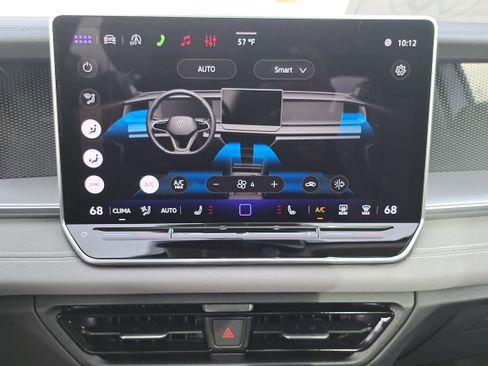 New 2026 Volkswagen Tiguan SE FWD image 21