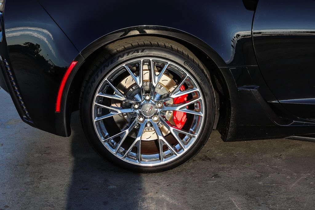 Used 2019 Chevrolet Corvette Z06 RWD image 12