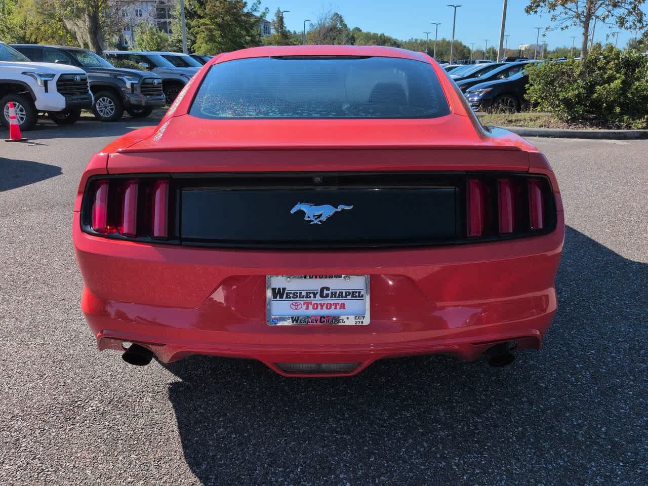 Used 2016 Ford Mustang Coupe RWD image 5