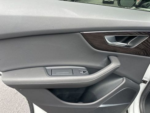 Used 2023 Audi Q8 Premium Plus image 13