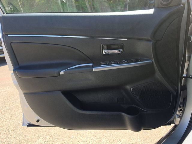 Used 2024 Mitsubishi Outlander Sport SE AWD/4WD image 17