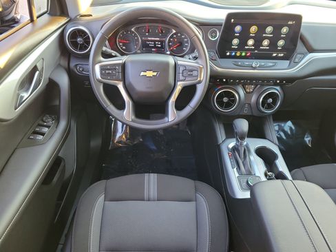 Certified 2025 Chevrolet Blazer LT image 19
