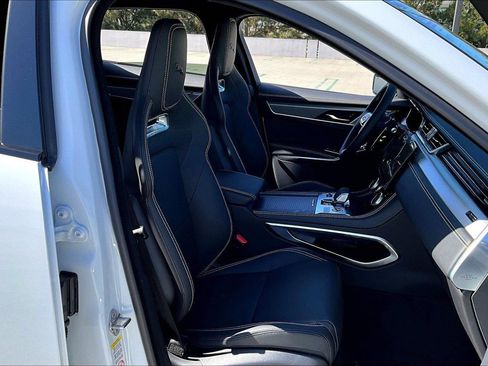 New 2026 Jaguar F-PACE R-Dynamic S image 9