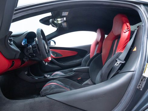 Used 2019 McLaren 570S Coupe RWD image 10