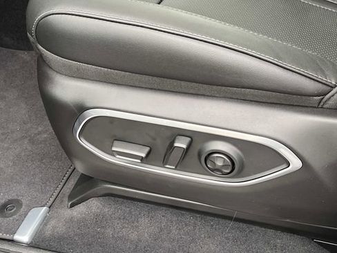 New 2026 Jeep Grand Wagoneer 4WD image 24