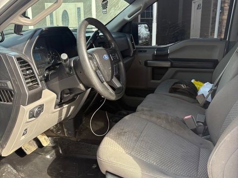 Used 2018 Ford F150 XLT image 33