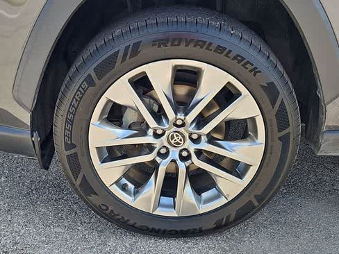 Used 2021 Toyota RAV4 XLE Premium FWD image 13