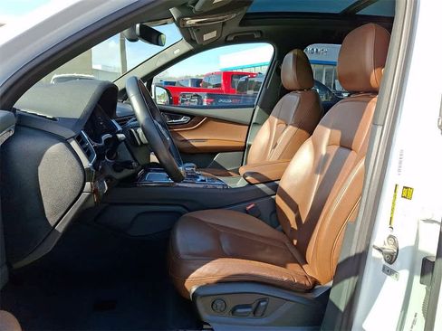 Used 2017 Audi Q7 3.0T Premium Plus w/ Premium Plus Package image 13