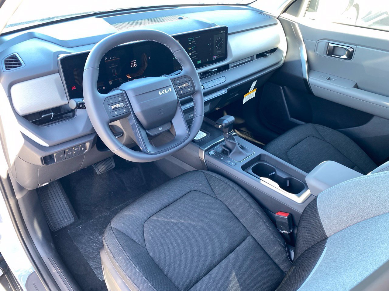 New 2027 Kia Seltos S FWD image 12