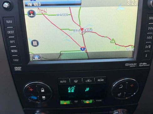 Used 2014 GMC Yukon XL SLT image 13