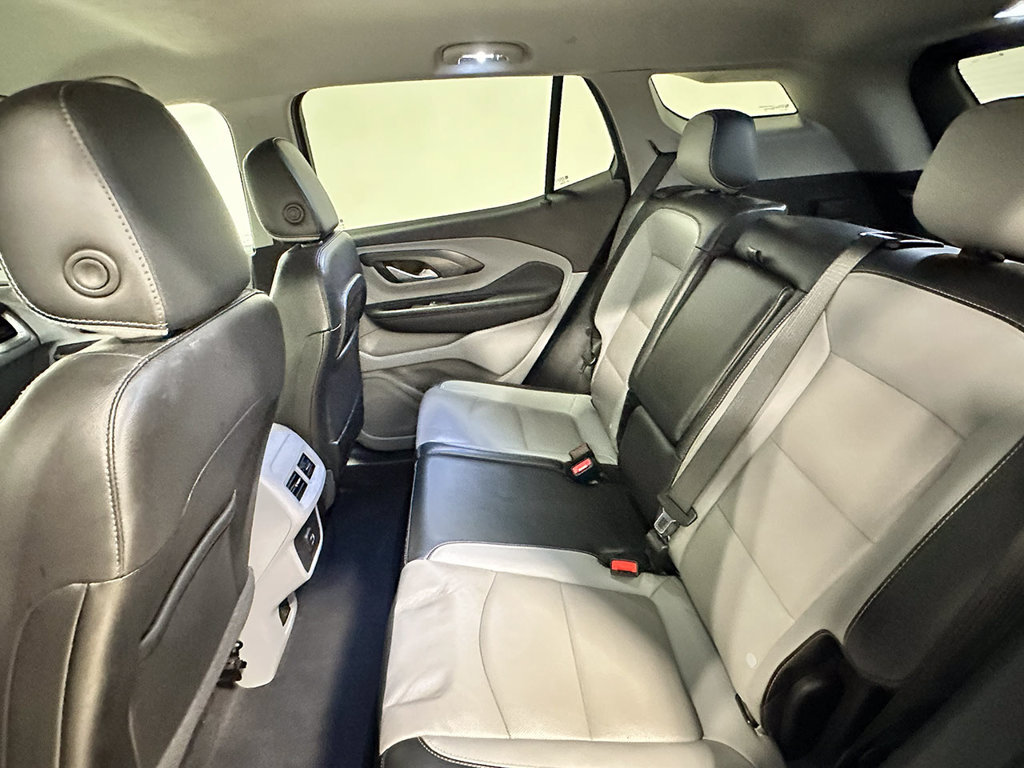Used 2023 GMC Terrain SLT AWD/4WD image 19