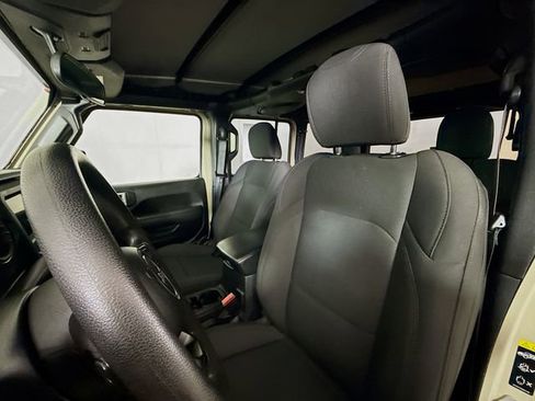 Used 2022 Jeep Wrangler Unlimited Sport image 20