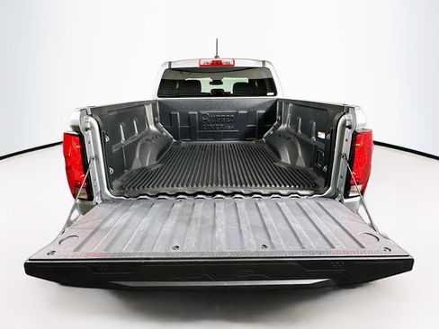 Used 2024 Chevrolet Colorado W/T image 27