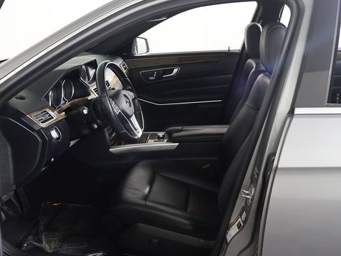 Used 2014 Mercedes-Benz E 350 4MATIC Sedan w/ Premium 1 Package image 25