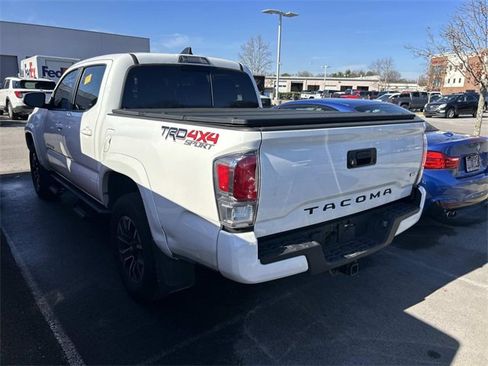 Used 2023 Toyota Tacoma TRD Sport image 5