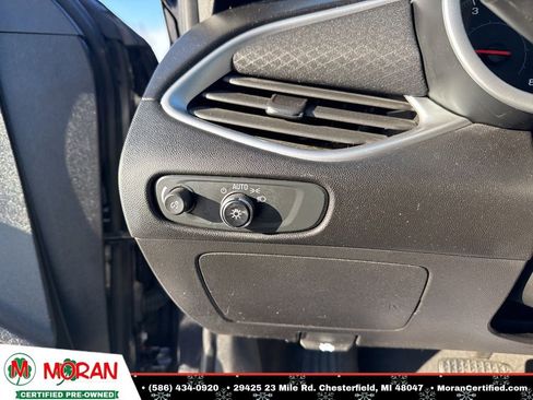 Used 2023 Chevrolet Malibu LT image 15