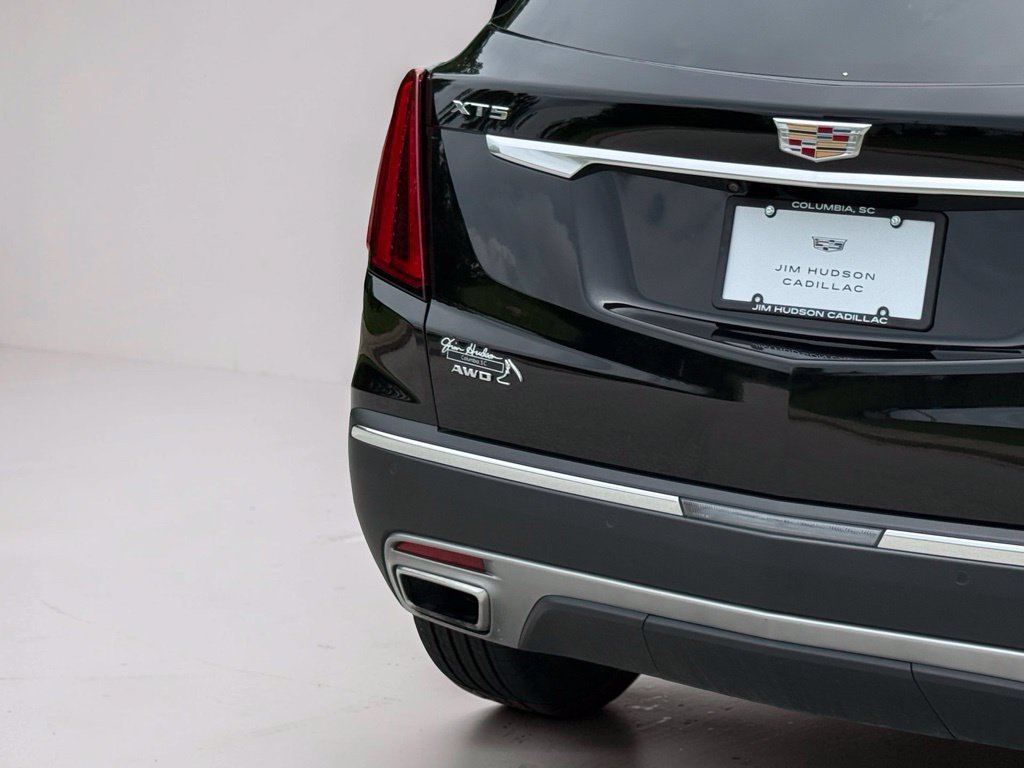 Used 2025 Cadillac XT5 Premium Luxury w/ LPO, Floor Liner Package AWD/4WD image 15