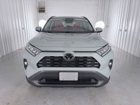 Used 2021 Toyota RAV4 XLE FWD image 2