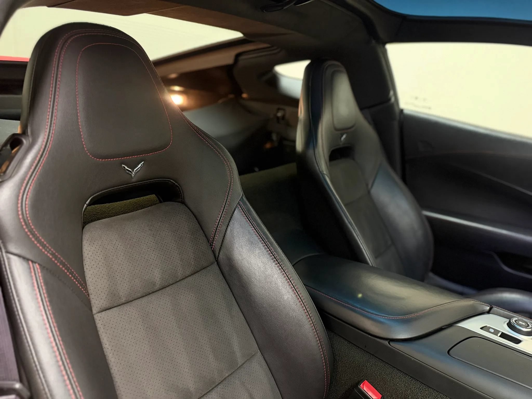 Used 2016 Chevrolet Corvette Stingray Coupe RWD image 21