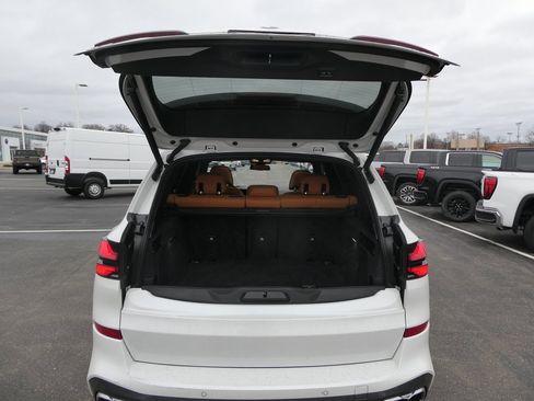 Used 2026 BMW X5 M60i image 25