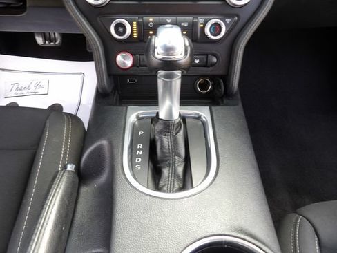 Certified 2021 Ford Mustang Coupe RWD image 23
