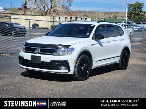 Used 2020 Volkswagen Tiguan SE R-Line image 1