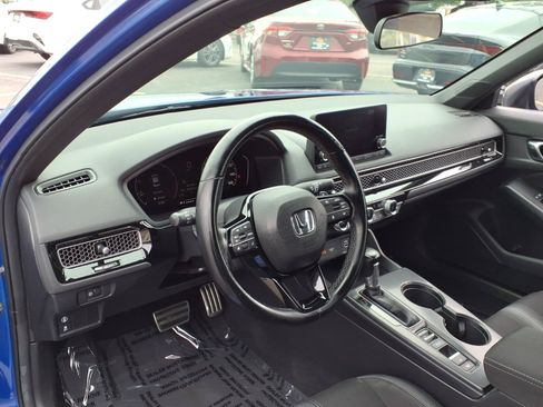 Used 2023 Honda Civic Sport image 5