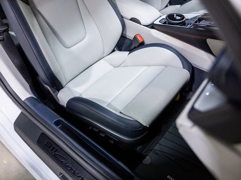 Used 2025 Porsche 911 Carrera 4 GTS image 29