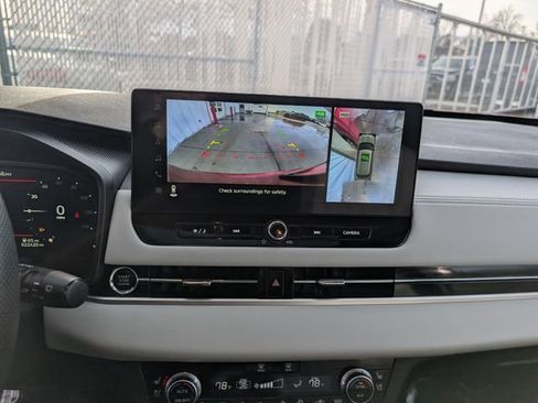 Used 2025 Mitsubishi Outlander SEL image 22