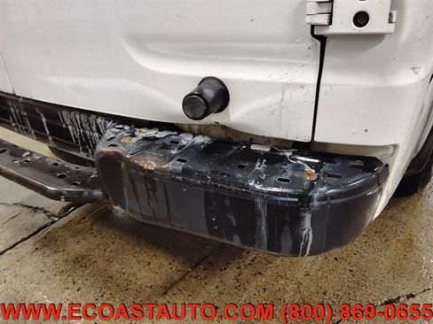 Used 2018 Nissan NV 2500 S image 20