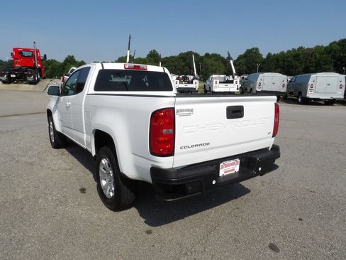Used 2022 Chevrolet Colorado LT w/ Fleet Safety Package RWD image 5