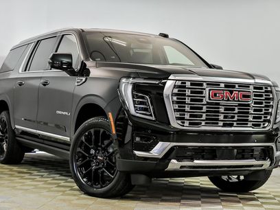 New 2026 GMC Yukon XL Denali w/ Sun & Power Step Package