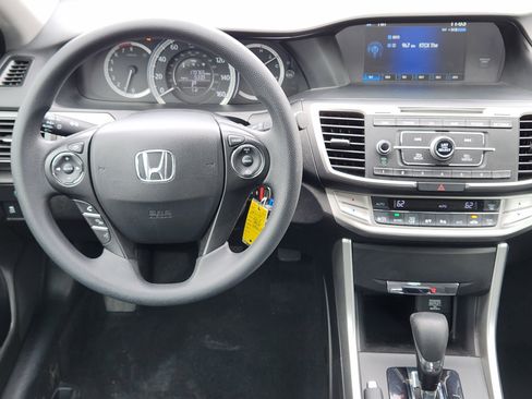 Used 2013 Honda Accord LX image 27