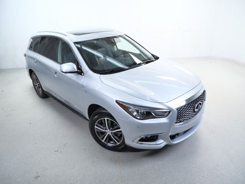 Used 2018 INFINITI QX60 FWD w/ Premium Plus Package image 4