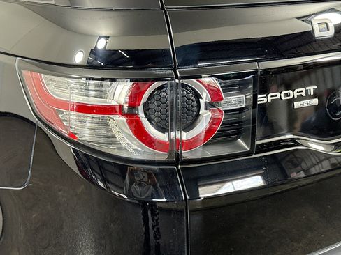 Used 2019 Land Rover Discovery Sport HSE image 36
