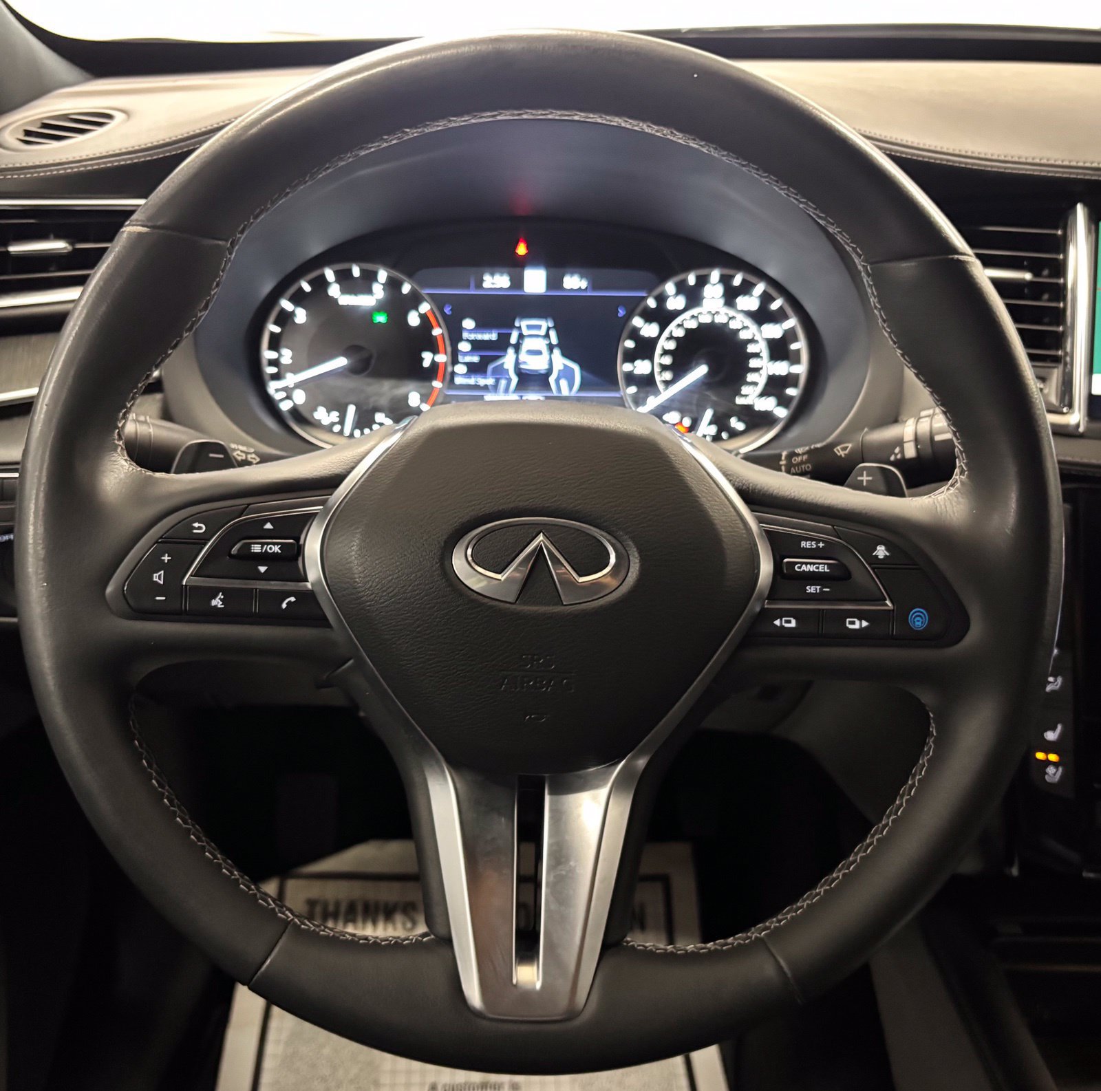 Used 2023 INFINITI QX55 Sensory w/ Lighting Package AWD/4WD image 11