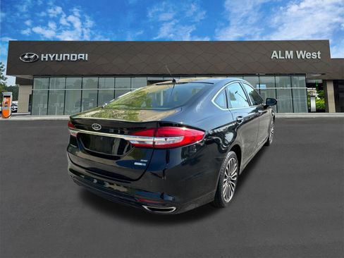 Used 2017 Ford Fusion SE image 5