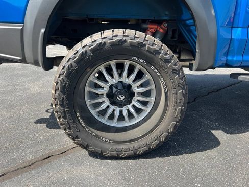 Used 2019 Ford F150 Raptor w/ Equipment Group 802A Luxury AWD/4WD image 40