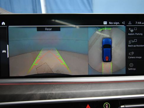 Used 2022 BMW X5 xDrive40i w/ Executive Package image 14