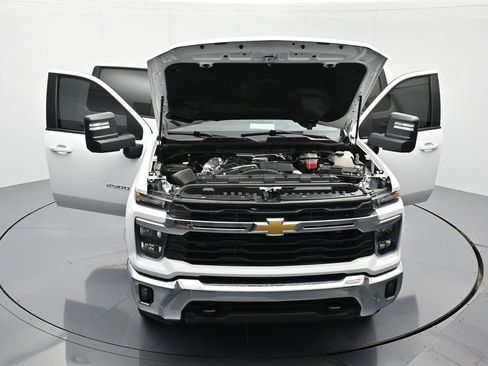 Certified 2025 Chevrolet Silverado 2500 LT w/ Convenience Package image 47