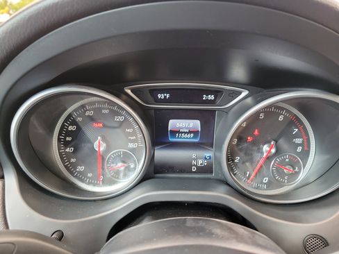 Used 2018 Mercedes-Benz GLA 250 image 24