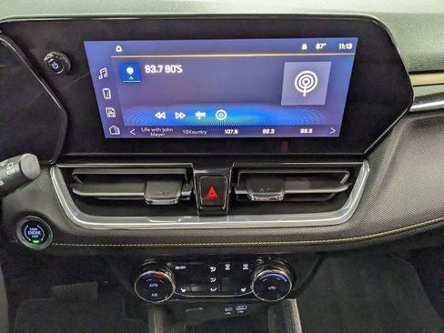 Used 2025 Chevrolet TrailBlazer ACTIV w/ Convenience Package AWD/4WD image 8