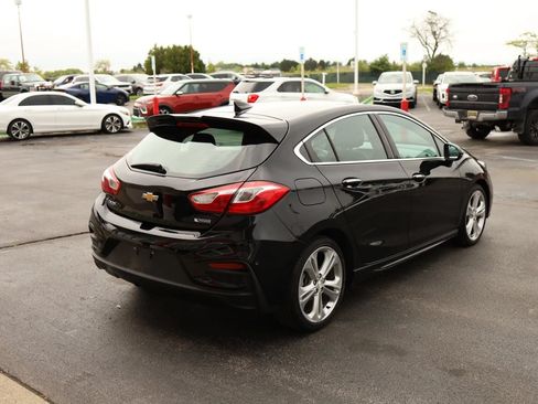 Used 2017 Chevrolet Cruze Premier FWD image 5