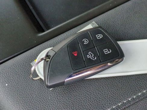 Used 2025 GMC Sierra 2500 SLE image 33