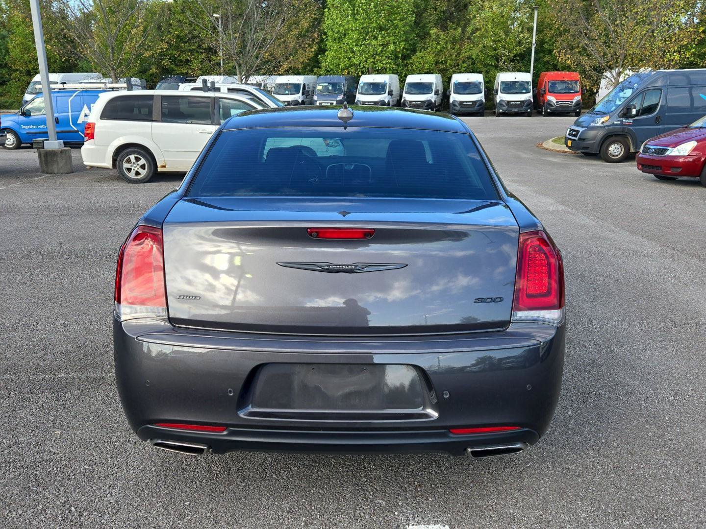 Used 2022 Chrysler 300 Touring L w/ Popular Equipment Group AWD/4WD image 6