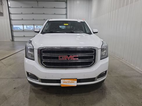 Used 2019 GMC Yukon XL SLT w/ Open Road Package AWD/4WD image 3