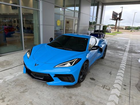 Used 2024 Chevrolet Corvette Stingray Premium Cpe w/ Battery Protection Package RWD image 1
